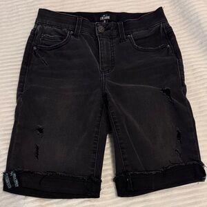 LuLaRoe Charcoal Denim Bermuda Shorts Sz 26 Elastic stretch inner band